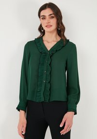 Unselected, emerald green