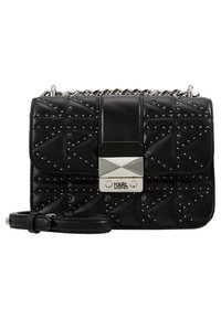 Borsa in pelle nera con motivo a rombi, borchie argentate e una chiusura metallica. Presenta una tracolla a catena e una cintura in pelle rimovibile.