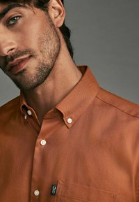 Next BUTTON DOWN OXFORD FIT - REGULAR FIT - Hemd - rust brown