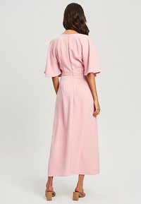 TUSSAH ABIGAIL MIDI - Dnevna haljina - pale pink