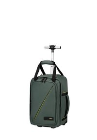 Grön rullväska med en strukturerad yta, utrustad med ett utdragbart handtag, svarta accenter och en diagonalt designad gul rand.