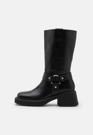 Vagabond Bottes à plateau - black