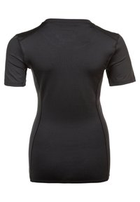 Svart kortärmad sporttröja tillverkad av stretchigt material. Har en mjuk textur, rundad halsringning och platta sömmar längs sidorna.