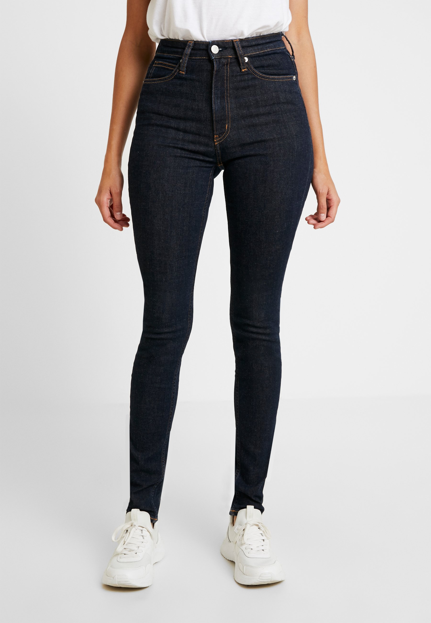 dark blue skinny high waisted jeans