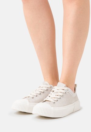 Sneakers laag - white