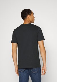Selected Homme SLHMARIO O-NECK TEE - T-shirt estampada - jet black