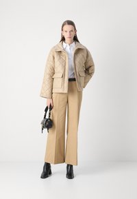 GANT QUILTED JACKET - Ελαφρύ μπουφάν - dark khaki