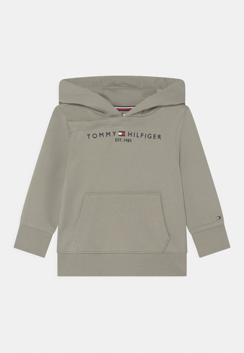 Felpa con cappuccio grigia chiara, dotata di tasca a marsupio, polsini e orlo a coste. "Tommy Hilfiger EST. 1985" stampato sul petto.