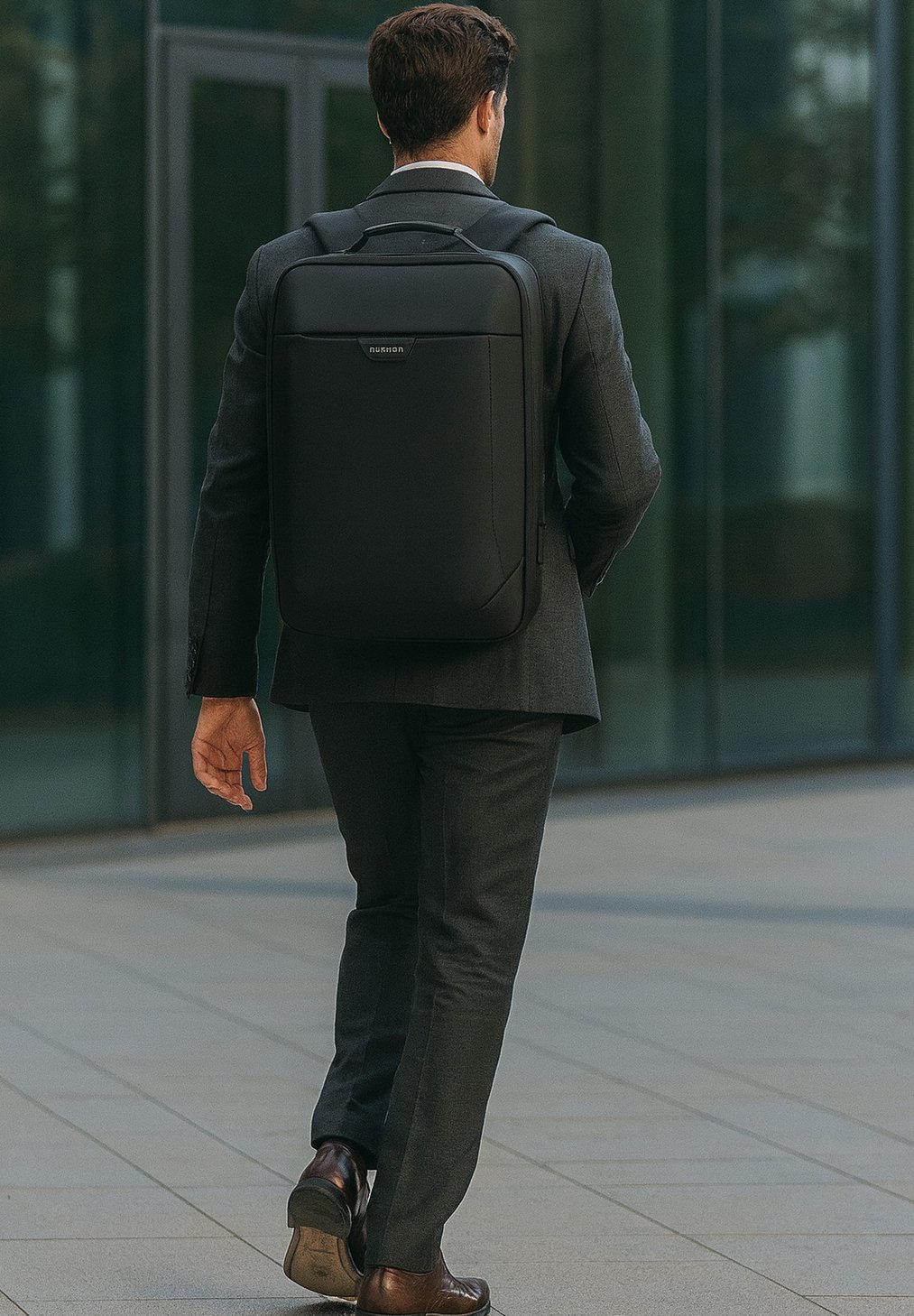 Sac à Dos Nautica Pour Homme – Orange Tout Terrain, Léger Et Pratique