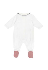 Body in tessuto bianco con maniche lunghe, colletto arricciato e dettagli a scacchi rossi sui grip dei piedi. Texture liscia, design semplice.