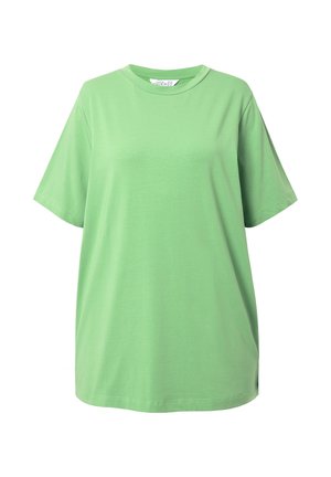 Maglietta verde realizzata in morbido cotone, con una vestibilità comoda, maniche corte e scollatura rotonda. Tessuto liscio senza motivi visibili.