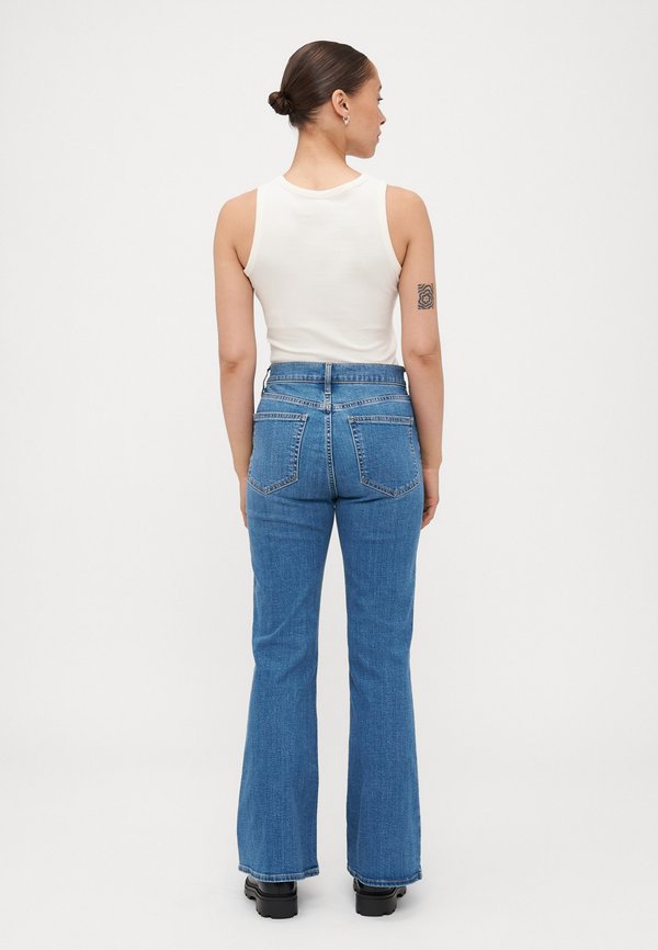70S HERON - Flared Jeans - medium wash2