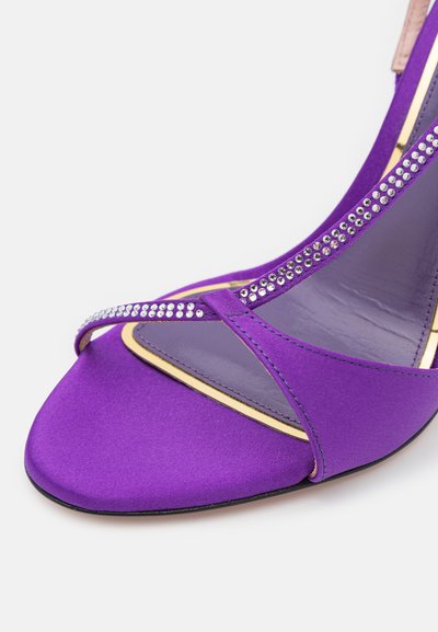 GEDEBE BELMA - Sandals - purple