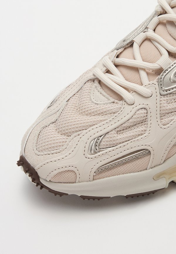 L003 2K24 125 1 - Trainers - off wht3