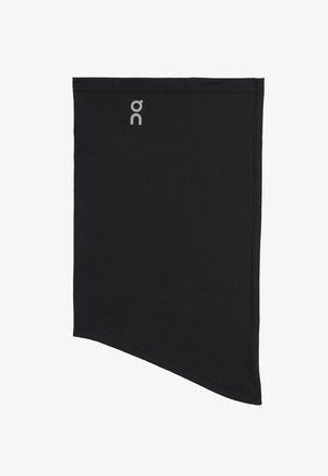 Zwarte nekgaiter van zacht, flexibel materiaal. Kenmerkt zich door een schuin snit, stiknaad aan de bovenkant en een klein wit logo in de linkerbovenhoek.