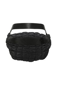 Sac à bandoulière rembourré noir avec une sangle épaisse et lisse. Présente une texture matelassée et une forme arrondie, avec une surface brillante.