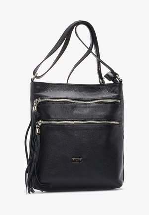 Borsa a tracolla nera in pelle, con due tasche frontali con zip, superficie testurizzata e una lunga tracolla regolabile. Presenta un dettaglio decorativo a frange.