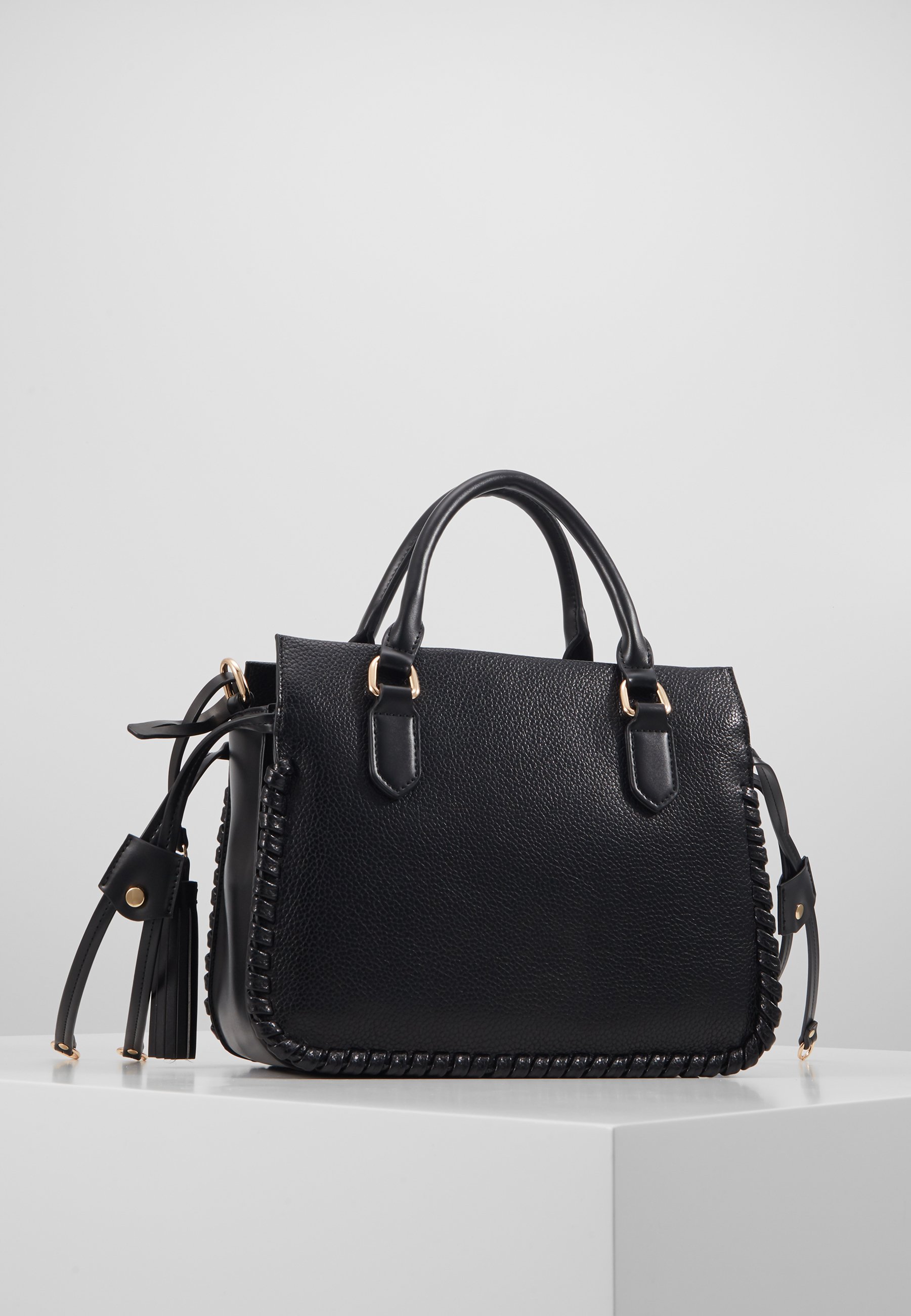Trussardi Jeans AMANDA HANDLE Håndveske black Zalando.no Trussardi Jeans AMANDA HANDLE Håndveske black Zalando.no