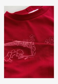 Neselectat, red paris pink embroidered