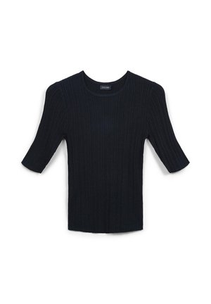 Top nero a coste, con scollo rotondo e maniche a tre quarti. Il tessuto testurizzato valorizza il design. Senza hardware visibile o fantasie.