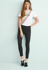 Next Džíny Slim Fit - black