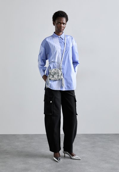 Maje Handtas - argent