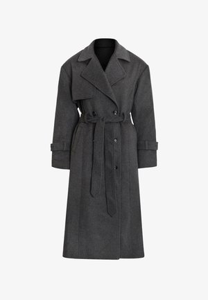 Trench coat in lana grigia con design lungo e dritto, davanti doppiopetto, ampi risvolti e cintura abbinata in vita.
