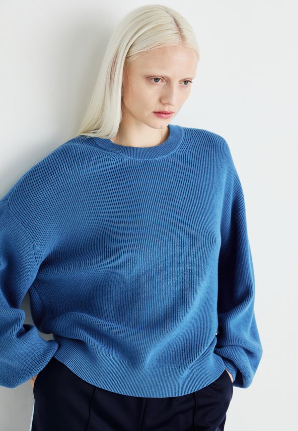 MSCHACENTIA RACHELLE  - Jumper2