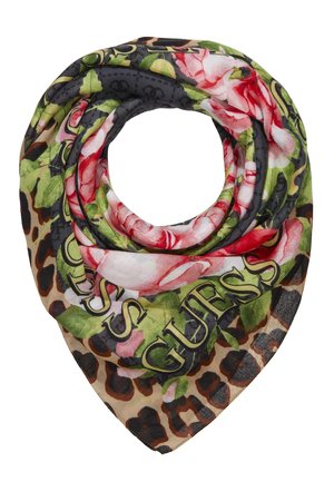Apaszka w kwiatowy i lamparci wzór z zielonymi liśćmi i różowymi różami, z dużym napisem „GUESS”.