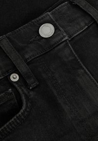 Reiss Vaqueros a campana - black