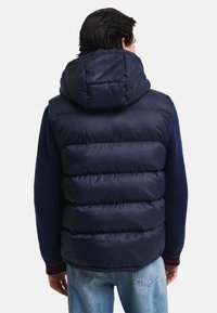 GANT ACTIVE CLOUD VEST - Vest - evening blue