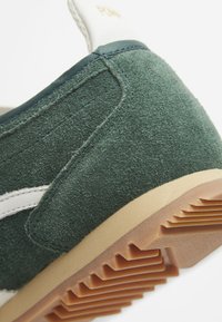 Pompeii Trainers - emerald