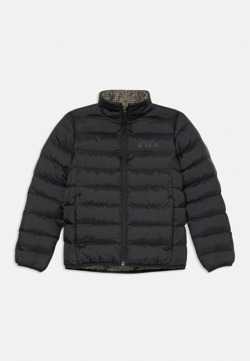 Veste matelassée noire avec un col montant, fermeture éclair et doublure à carreaux. Présente des sections matelassées horizontales et un léger éclat.