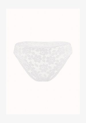 Hvide blonder med blomster mønster, kvindelig bikini-lignende trusser på en ensfarvet baggrund.