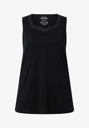 Schwarzes ärmelloses Damenoberteil mit quadratischem Ausschnitt, verziert mit kleinen silbernen Nieten, aus Pima-Baumwolle, Größenschilder im Kragen sichtbar.