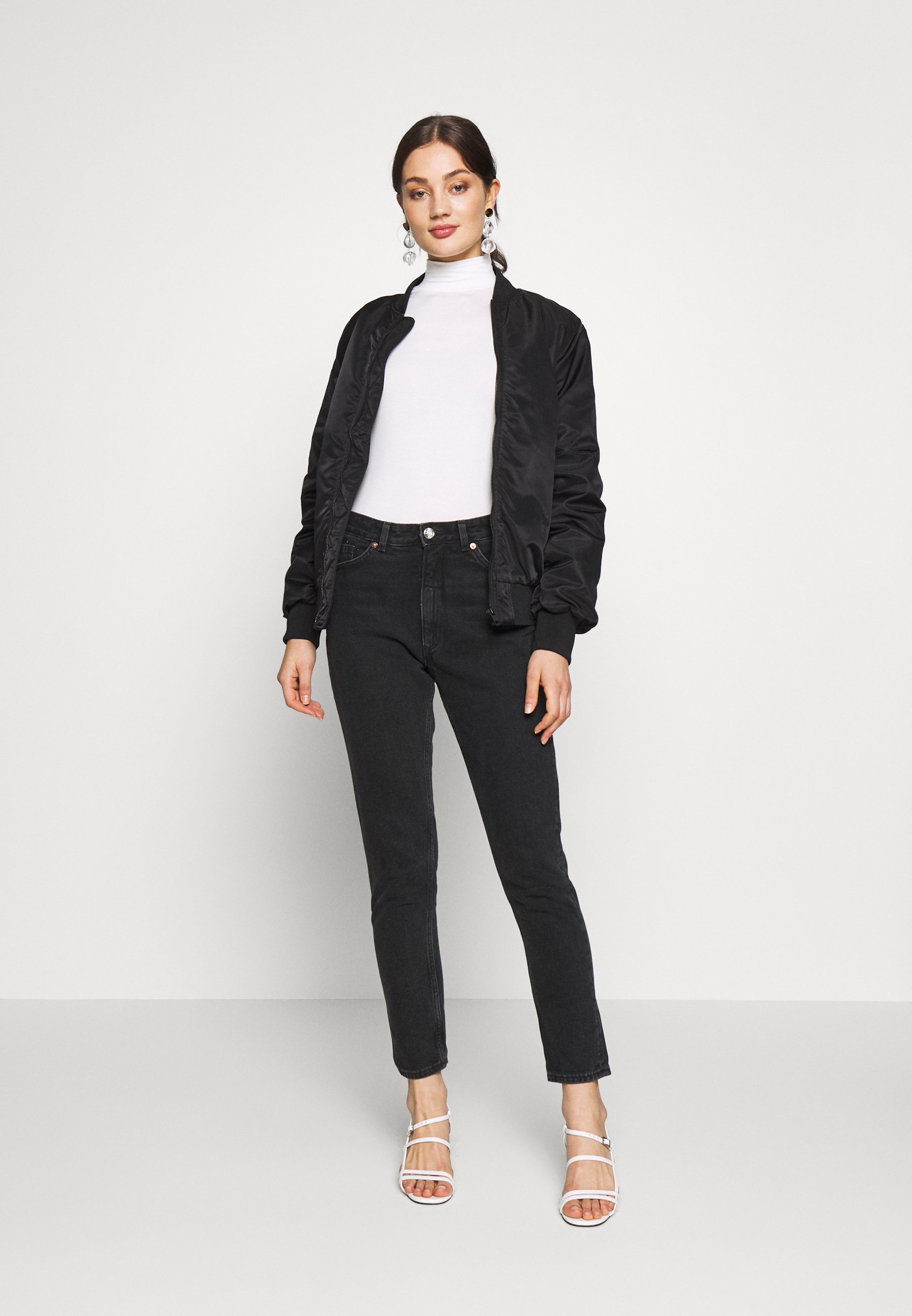 Monki KIMOMO Jeans straight leg blacksvart Zalando.no Monki KIMOMO - Jeans straight leg - black