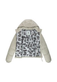 Lett beige dunjakke med hette, med et grått abstrakt kamuflasjemønster på innsiden og en teksturert krage.