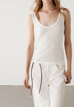 Top - white