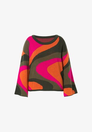 Gebreide trui met gedurfde wervelende patronen in roze, oranje en groen. Ontspannen silhouet met een brede halslijn en lange mouwen.