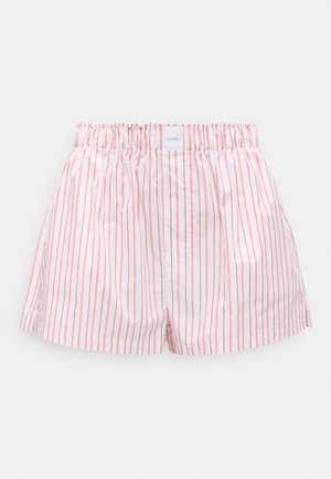 Hvite bokser shorts med smale, vertikale, røde striper, elastisk midjebånd og knappelukking foran. Calvin Klein-merke i midjen.