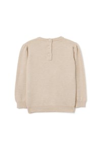 Beige gestrickter Pullover mit langen Ärmeln, rundem Halsausschnitt und drei-Knopf-Verschluss auf der Rückseite; gerippte Säume und Bündchen. Weiche Textur.