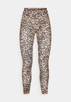 ELEVATE INTERLOCK HIGH WAIST PRINTED FITNESS WITH POCKETS - Tajice - roar whiskey
