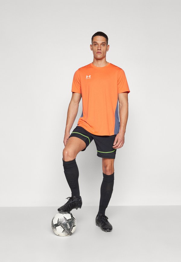 CHALLENGER - Basic T-shirt2