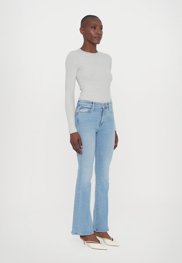 THE WEEKENDER - Flared Jeans - blessing in disguise2