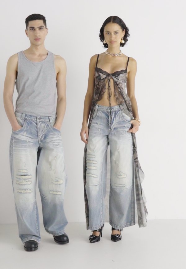 BLEACH REPAIRED LOW RISE COLOSSUS UNISEX - Loose Jeans - denim2