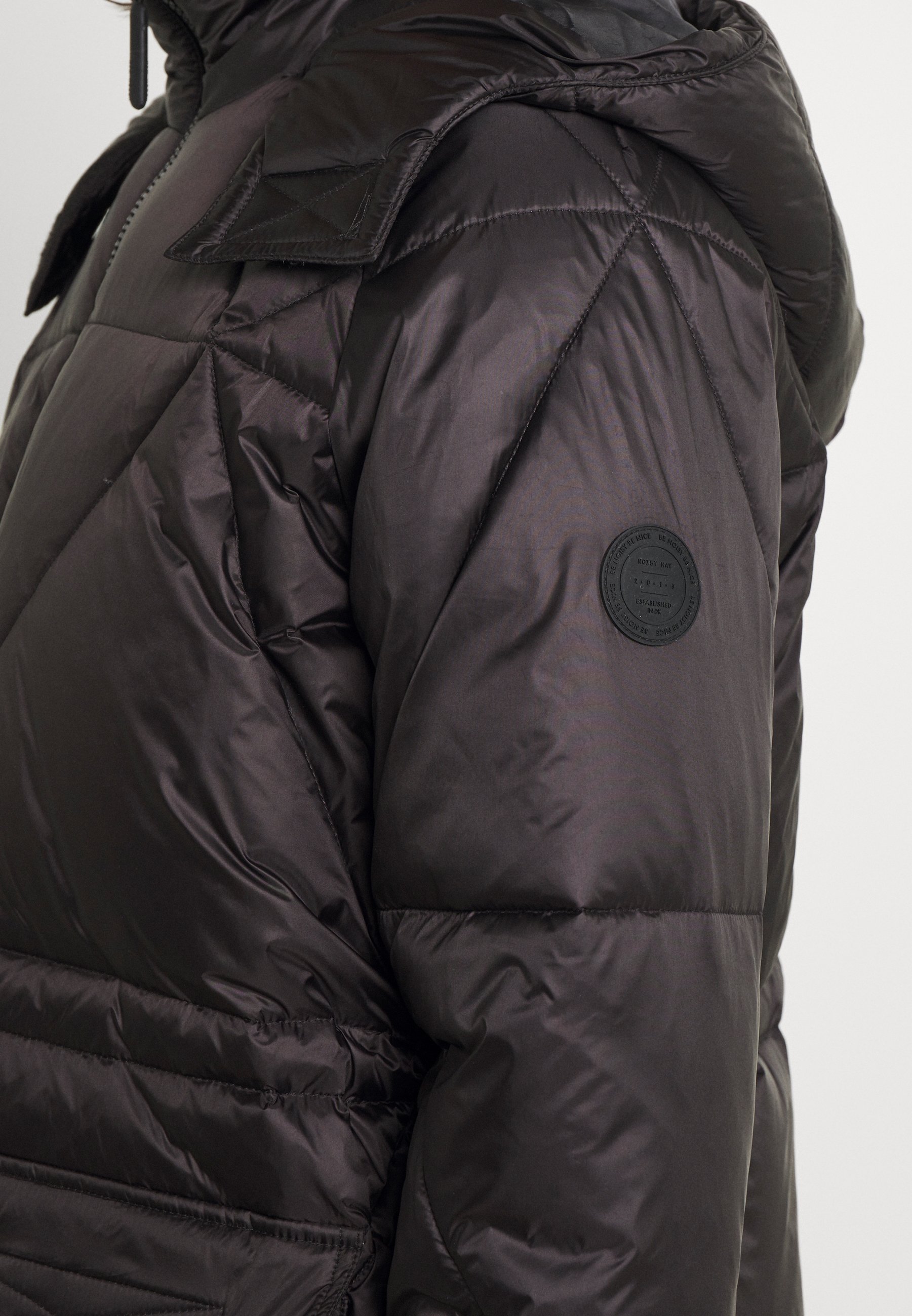 Damer NMTANNA JACKET - Dunfrakker Damer NMTANNA JACKET - Dunfrakker