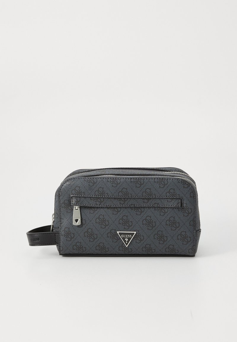 Grau textile Kosmetiktasche mit Logo-Muster, Reißverschlussverschluss und silberfarbenen Beschlägen. Verfügt über einen kleinen Griff und ein dreieckiges Markenemblem.