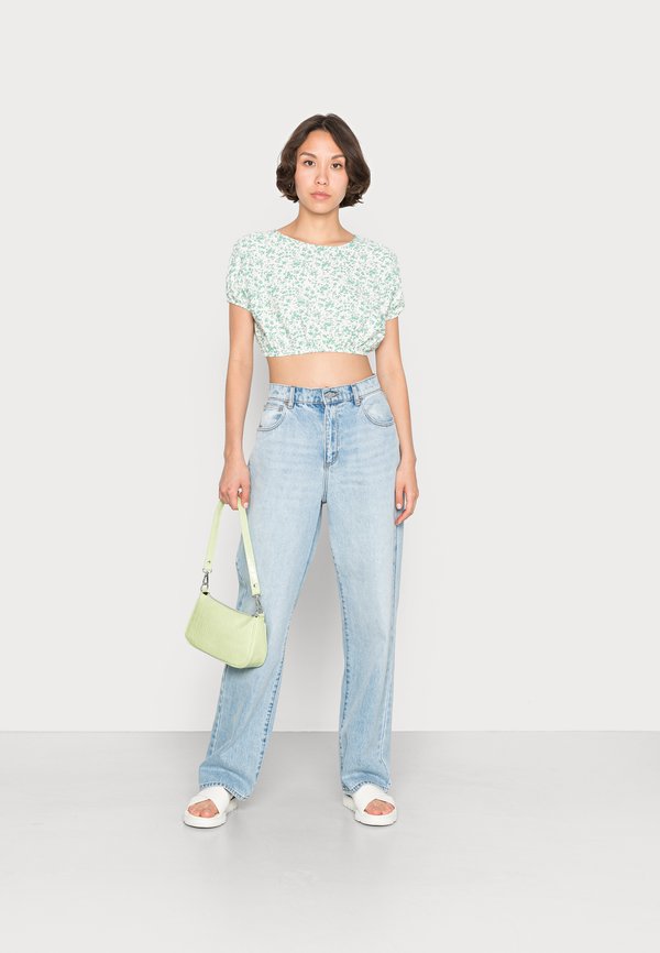 VOLUMINOUS CROP - Basic T-shirt3