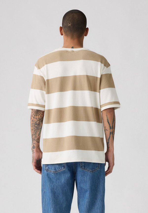 HALF SLEEVE TEE - Print T-shirt - sand2