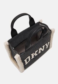 DKNY HADLEE TOTE - Bolso de mano - gray combo
